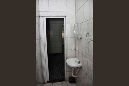 Casa para alugar com 90m², 2 quartos e 1 vagaDetalhe - Banheiro Social