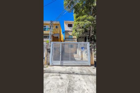 Casa para alugar com 60m², 2 quartos e 1 vagaFachada