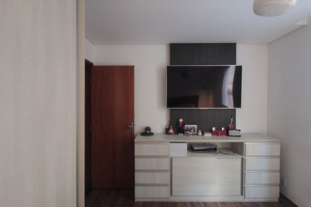 Apartamento à venda com 77m², 2 quartos e 2 vagasSuite