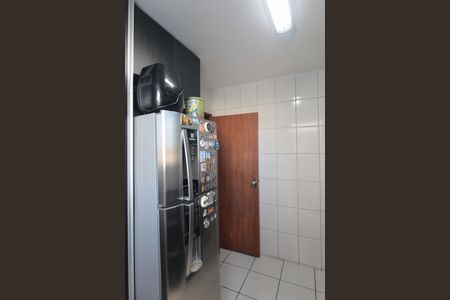 Apartamento à venda com 77m², 2 quartos e 2 vagasCozinha e Área de Serviço