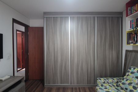 Apartamento à venda com 77m², 2 quartos e 2 vagasQuarto