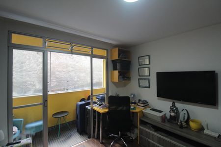 Apartamento à venda com 77m², 2 quartos e 2 vagasQuarto