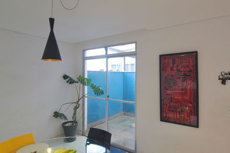 Sala de apartamento à venda com 2 quartos, 77m² em Castelo, Belo Horizonte