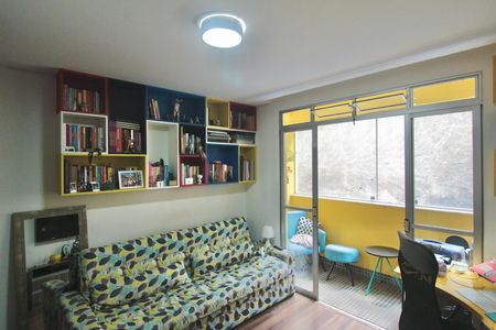 Apartamento à venda com 77m², 2 quartos e 2 vagasQuarto