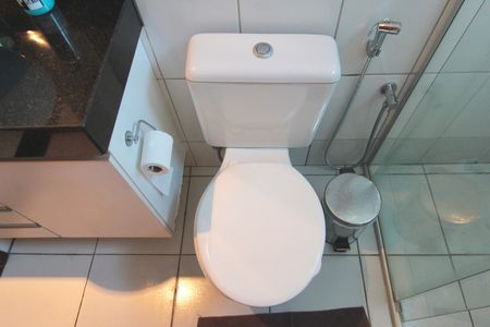 Apartamento à venda com 77m², 2 quartos e 2 vagasBanheiro Social