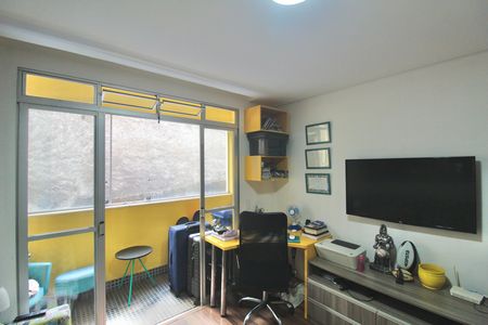 Apartamento à venda com 77m², 2 quartos e 2 vagasQuarto