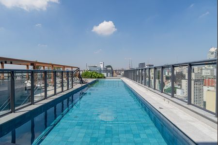 Studio para alugar com 29m², 1 quarto e sem vaga Studio para alugar com 29m², 1 quarto e sem vagaÁrea comum - Piscina
