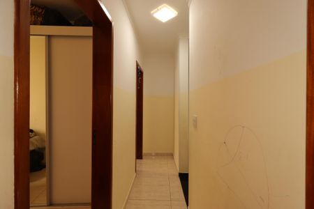 Casa à venda com 55m², 3 quartos e 2 vagasCorredor