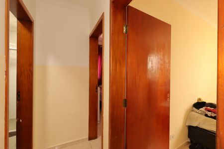 Casa à venda com 55m², 3 quartos e 2 vagasCorredor