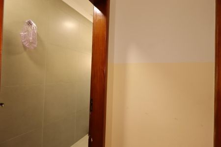 Casa à venda com 55m², 3 quartos e 2 vagasCorredor