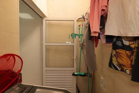 Casa à venda com 55m², 3 quartos e 2 vagasÁrea de Serviço