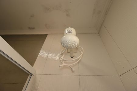Casa à venda com 55m², 3 quartos e 2 vagasBanheiro Social - Chuveiro