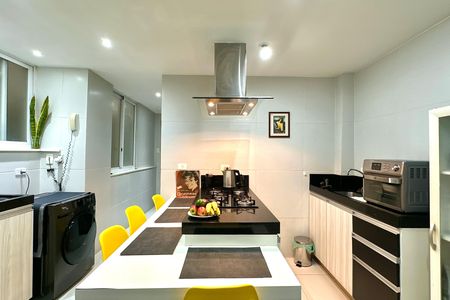 Apartamento para alugar com 104m², 2 quartos e 1 vaga