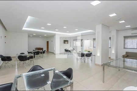 Apartamento à venda com 44m², 2 quartos e 1 vaga Apartamento à venda com 44m², 2 quartos e 1 vagaÁrea comum - Salão de festas