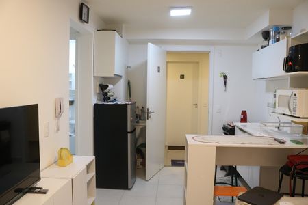 Apartamento à venda com 35m², 2 quartos e sem vagaSala e Cozinha Integrada