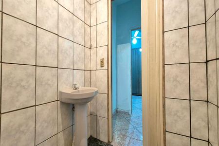 Casa para alugar com 78m², 3 quartos e 2 vagasBanheiro