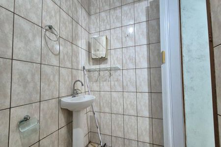 Casa para alugar com 78m², 3 quartos e 2 vagasBanheiro
