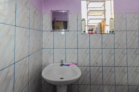 Casa para alugar com 150m², 2 quartos e 2 vagasBanheiro
