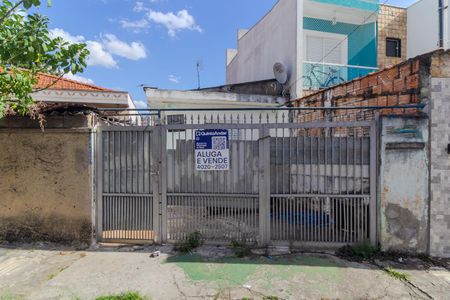 Casa para alugar com 150m², 2 quartos e 2 vagasFachada
