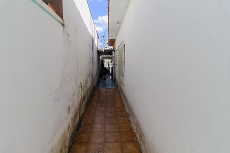 Casa para alugar com 150m², 2 quartos e 2 vagasCorredor Externo