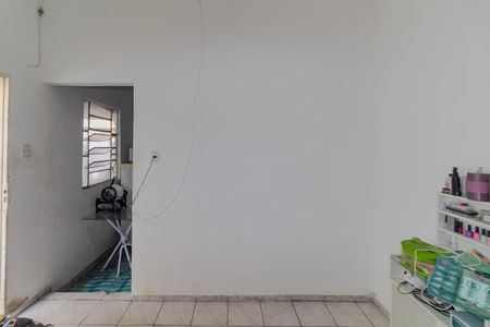 Casa para alugar com 150m², 2 quartos e 2 vagasSala