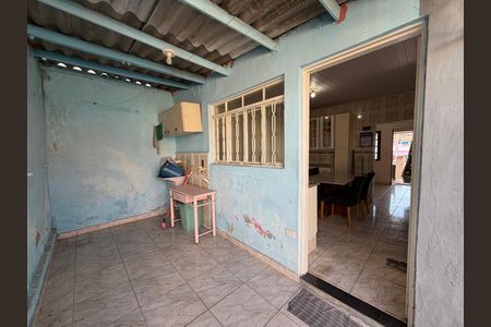 Casa para alugar com 75m², 2 quartos e 1 vagaÁrea de Serviço