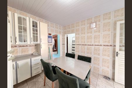 Casa para alugar com 75m², 2 quartos e 1 vagaCozinha