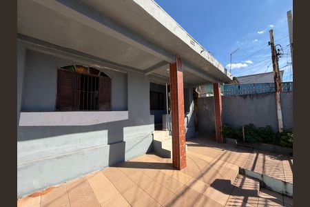 Casa para alugar com 75m², 2 quartos e 1 vagaFrente da casa