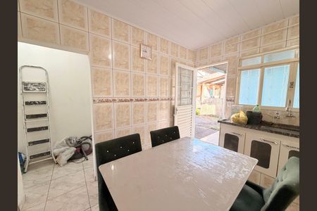 Casa para alugar com 75m², 2 quartos e 1 vagaCozinha