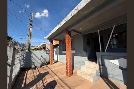 Casa para alugar com 75m², 2 quartos e 1 vagaFrente da casa