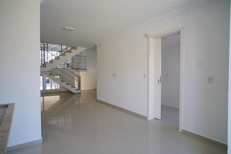 Cozinha  de casa à venda com 3 quartos, 210m² em Jardim Itu, Porto Alegre