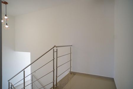 Corredor de casa à venda com 3 quartos, 210m² em Jardim Itu, Porto Alegre