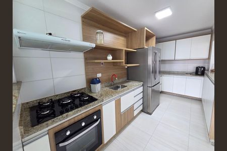 Apartamento para alugar com 97m², 2 quartos e 2 vagas Apartamento para alugar com 97m², 2 quartos e 2 vagasCozinha