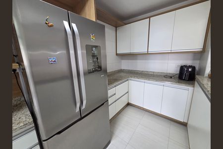 Apartamento para alugar com 97m², 2 quartos e 2 vagas Apartamento para alugar com 97m², 2 quartos e 2 vagasCozinha