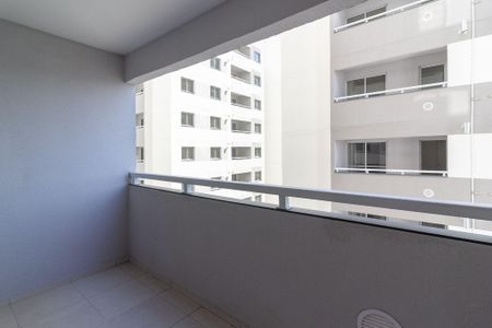 Apartamento à venda com 45m², 2 quartos e sem vagaVaranda e Área de Serviço
