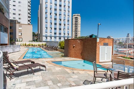 Apartamento à venda com 75m², 2 quartos e 1 vaga Apartamento à venda com 75m², 2 quartos e 1 vagaÁrea comum - Piscina