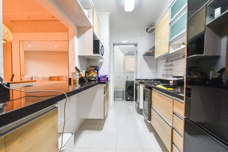 Apartamento à venda com 75m², 2 quartos e 1 vaga Apartamento à venda com 75m², 2 quartos e 1 vagaCozinha