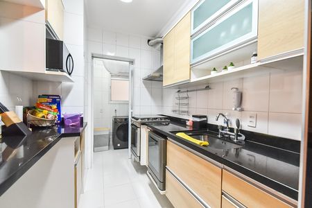 Apartamento à venda com 75m², 2 quartos e 1 vaga Apartamento à venda com 75m², 2 quartos e 1 vagaCozinha