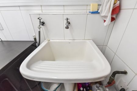 Apartamento à venda com 75m², 2 quartos e 1 vaga Apartamento à venda com 75m², 2 quartos e 1 vagaÁrea de serviço