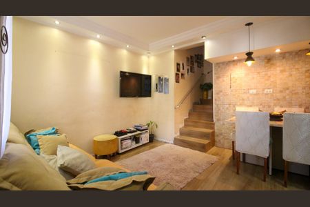Casa de Condomínio à venda com 2 quartos, 62m² em Jardim Guairaca, São Paulo
