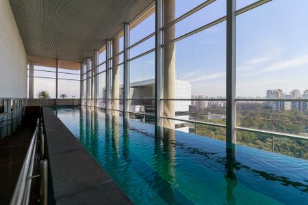 Studio para alugar com 50m², 1 quarto e 1 vaga Studio para alugar com 50m², 1 quarto e 1 vagaPiscina