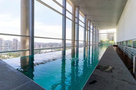Studio para alugar com 50m², 1 quarto e 1 vaga Studio para alugar com 50m², 1 quarto e 1 vagaPiscina Coberta