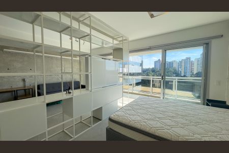Estúdio de kitnet/studio para alugar com 1 quarto, 50m² em Santo Amaro, São Paulo