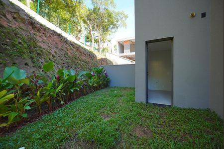 Casa para alugar com 256m², 3 quartos e 3 vagasÁrea externa