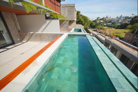 Casa para alugar com 256m², 3 quartos e 3 vagasPiscina