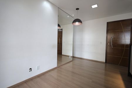 Apartamento para alugar com 50m², 2 quartos e 1 vaga Apartamento para alugar com 50m², 2 quartos e 1 vagaSala
