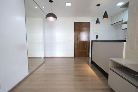 Apartamento para alugar com 50m², 2 quartos e 1 vaga Apartamento para alugar com 50m², 2 quartos e 1 vagaSala