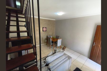 Casa de condomínio para alugar com 100m², 2 quartos e 2 vagas Casa de condomínio para alugar com 100m², 2 quartos e 2 vagasSala