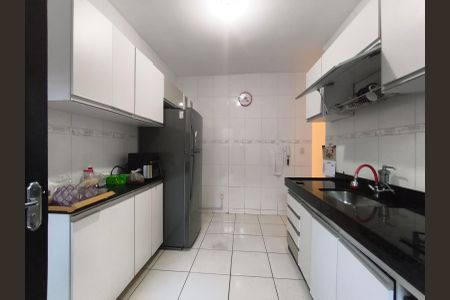 Casa de condomínio para alugar com 100m², 2 quartos e 2 vagas Casa de condomínio para alugar com 100m², 2 quartos e 2 vagasCozinha