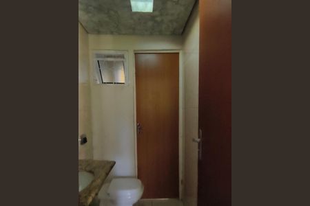 Casa de condomínio para alugar com 100m², 2 quartos e 2 vagas Casa de condomínio para alugar com 100m², 2 quartos e 2 vagasBanheiro